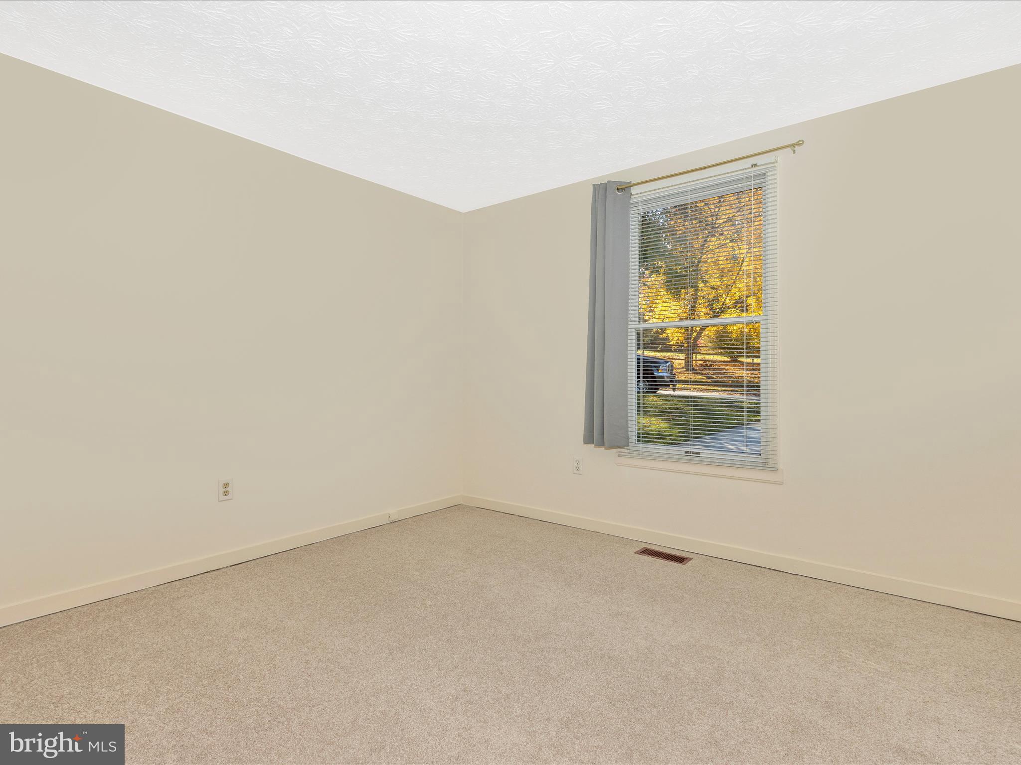 MT AIRY VILLAGE - Residential