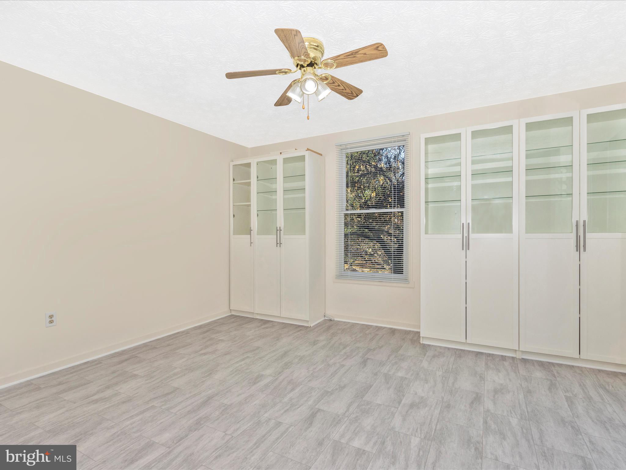 MT AIRY VILLAGE - Residential