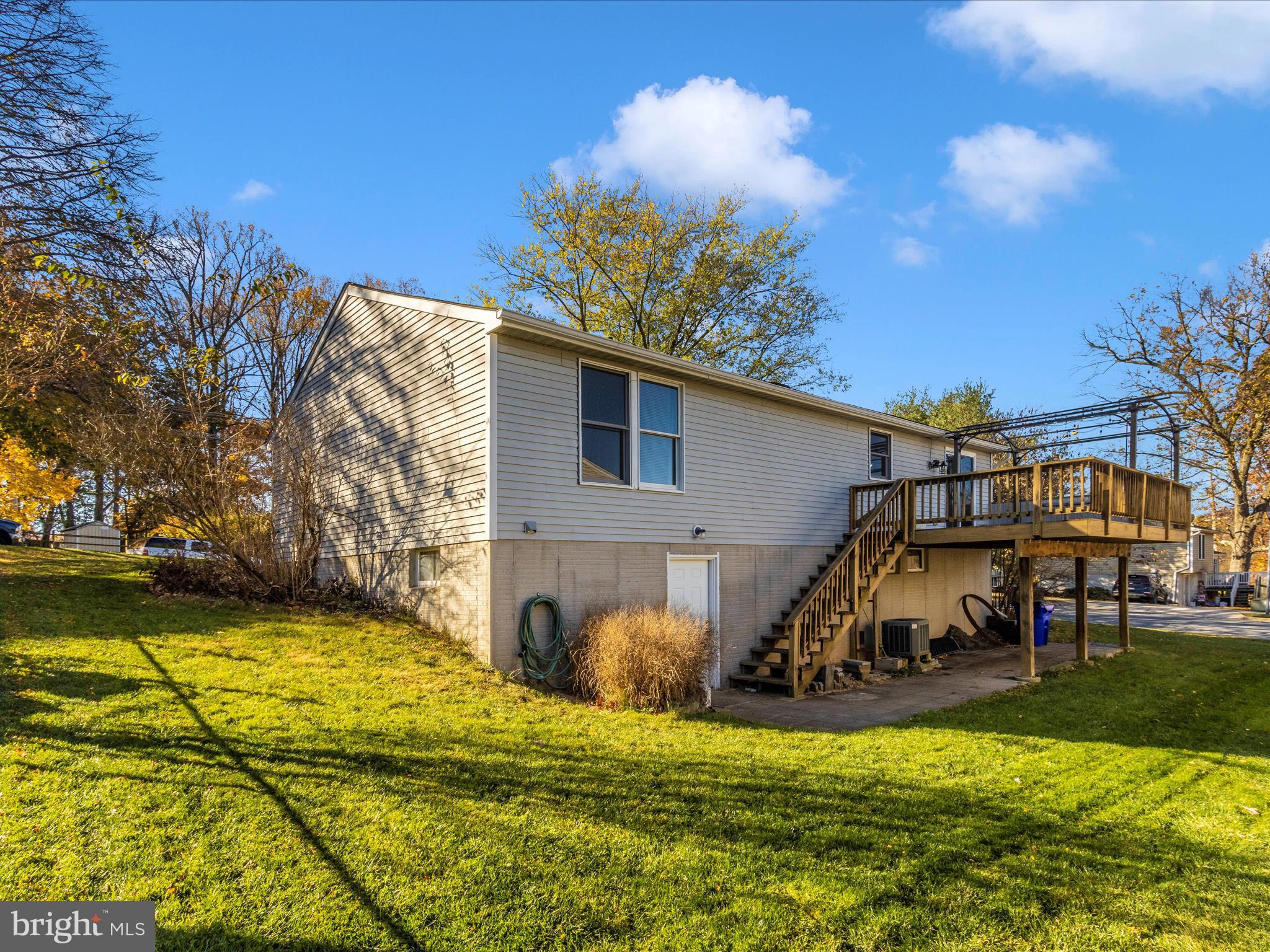 MT AIRY VILLAGE - Residential