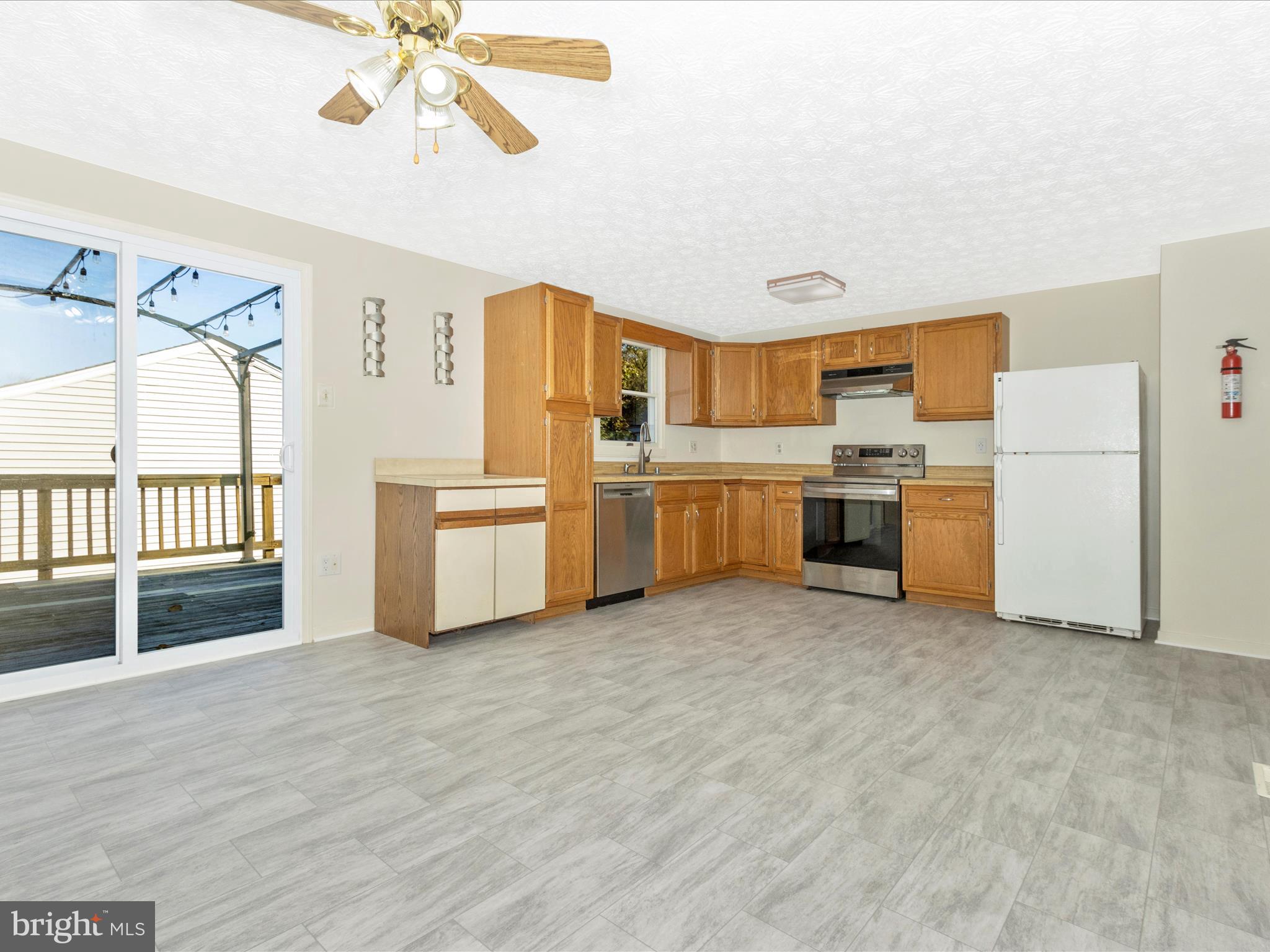 MT AIRY VILLAGE - Residential