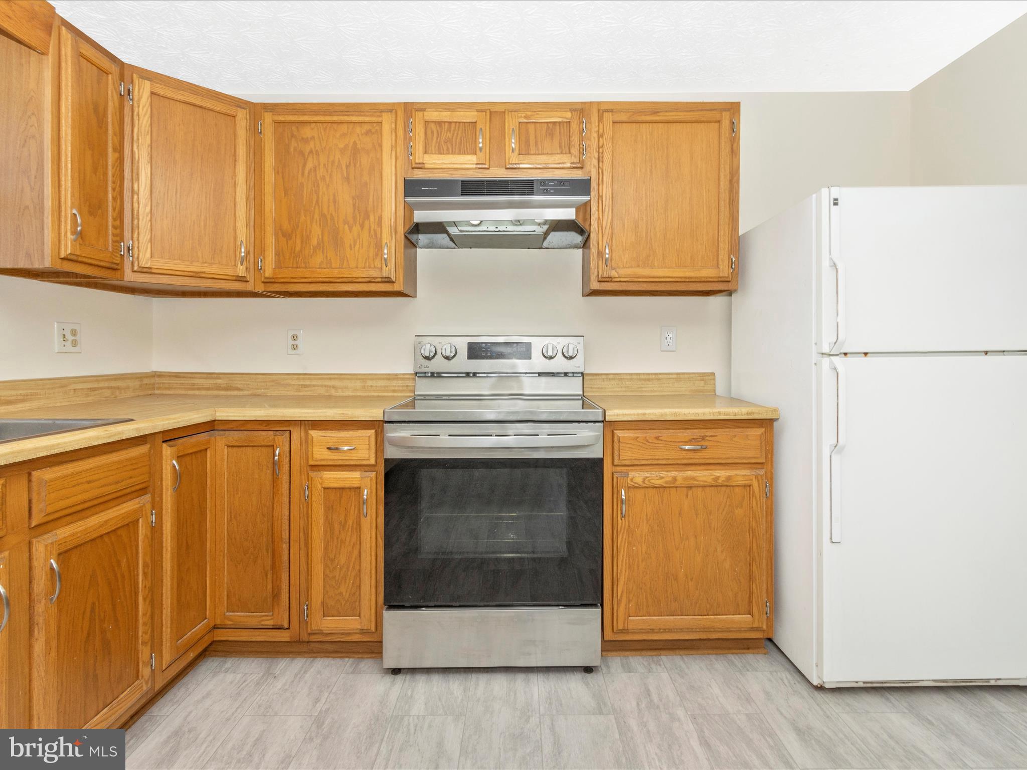 MT AIRY VILLAGE - Residential