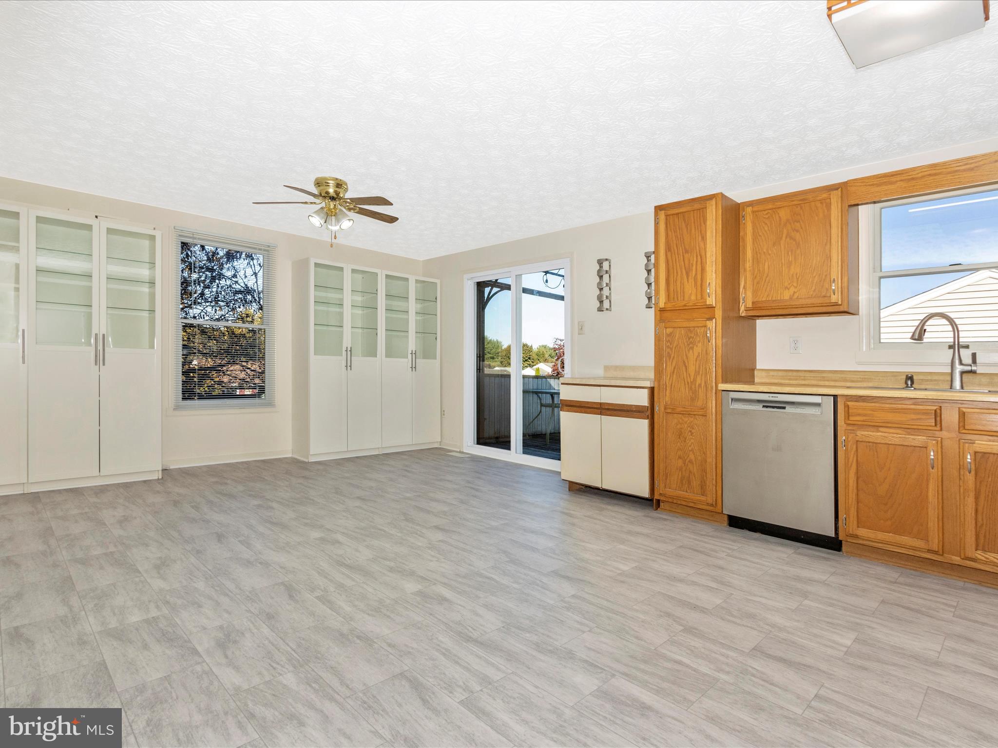 MT AIRY VILLAGE - Residential