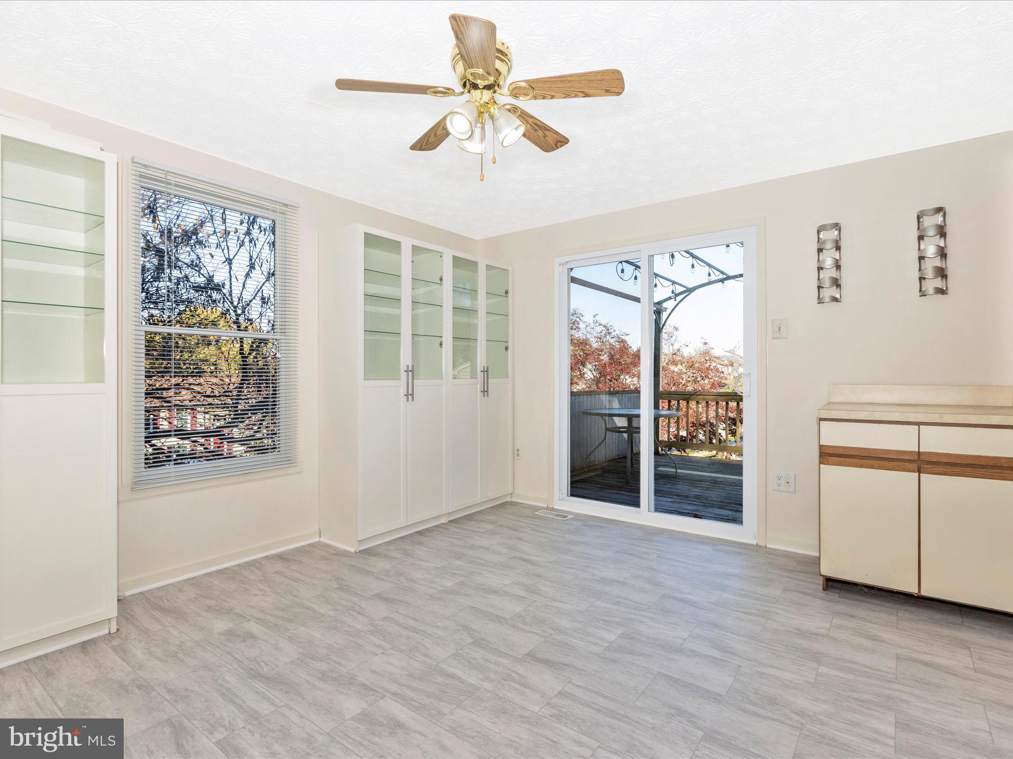 MT AIRY VILLAGE - Residential