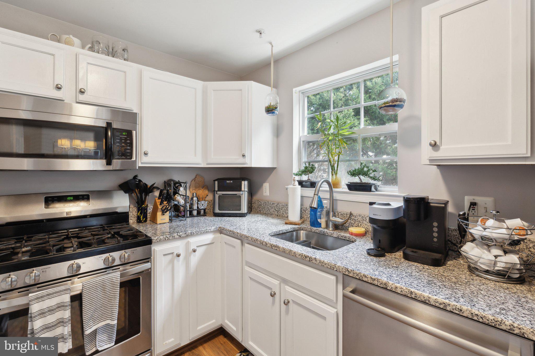 LEESBURG GATEWAY II - Residential Lease