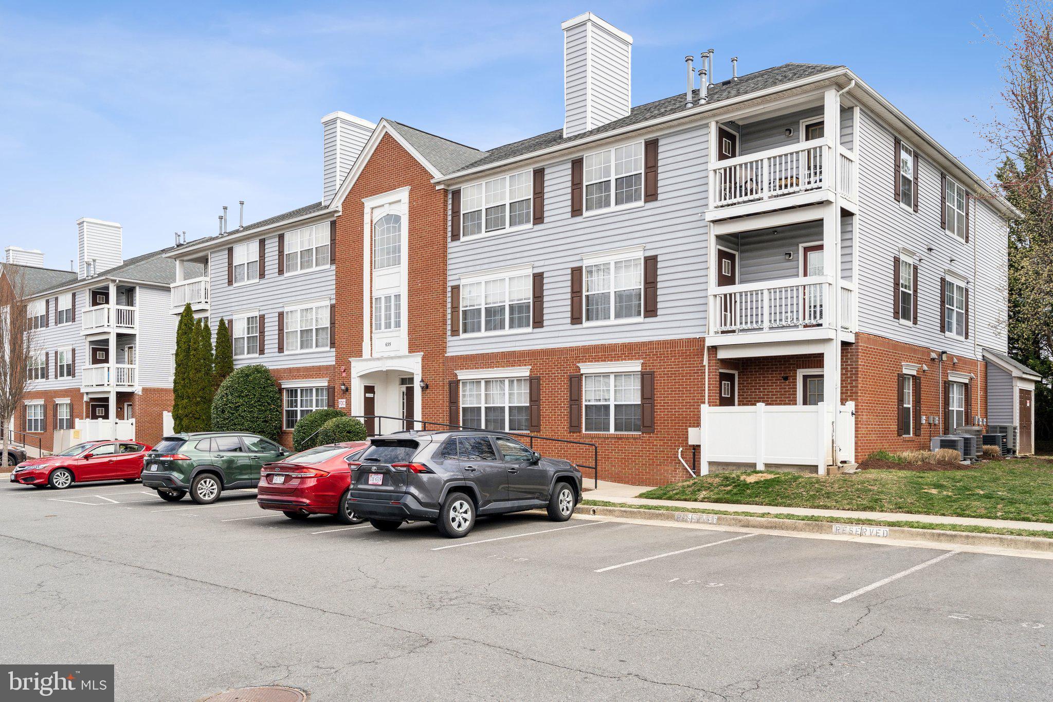 LEESBURG GATEWAY II - Residential Lease