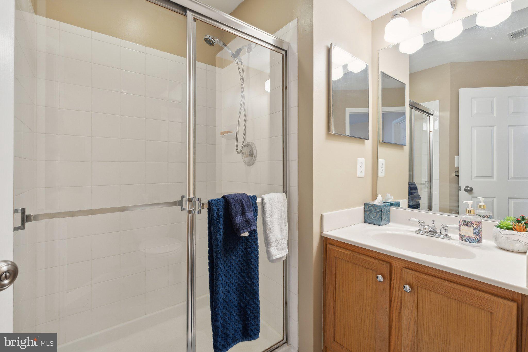 LEESBURG GATEWAY II - Residential Lease