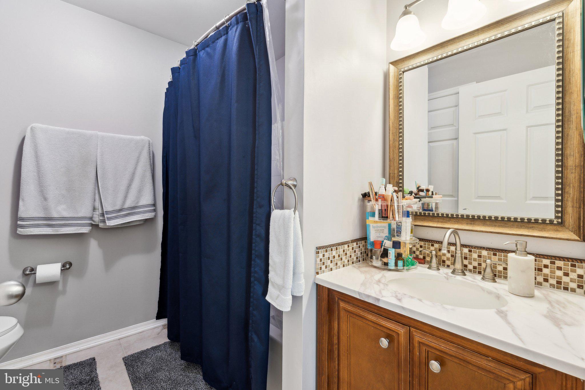 LEESBURG GATEWAY II - Residential Lease