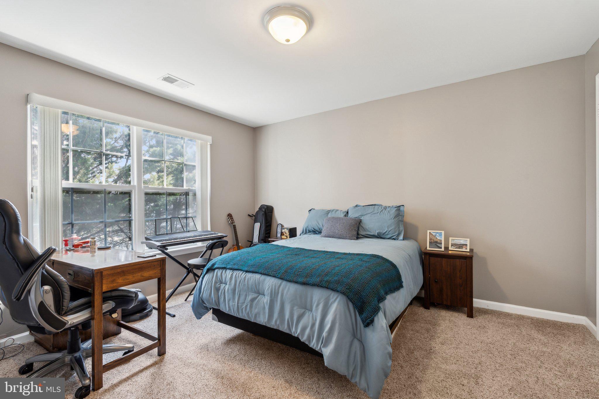 LEESBURG GATEWAY II - Residential Lease