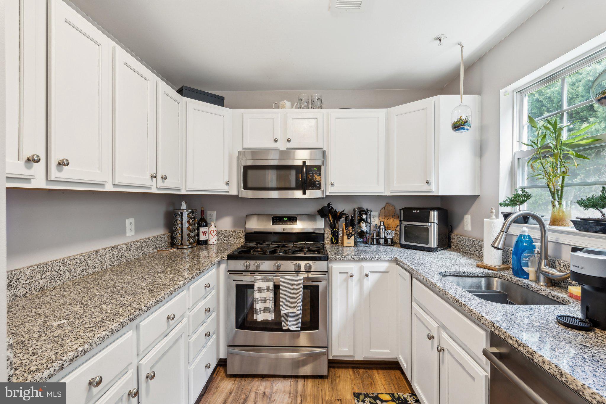 LEESBURG GATEWAY II - Residential Lease