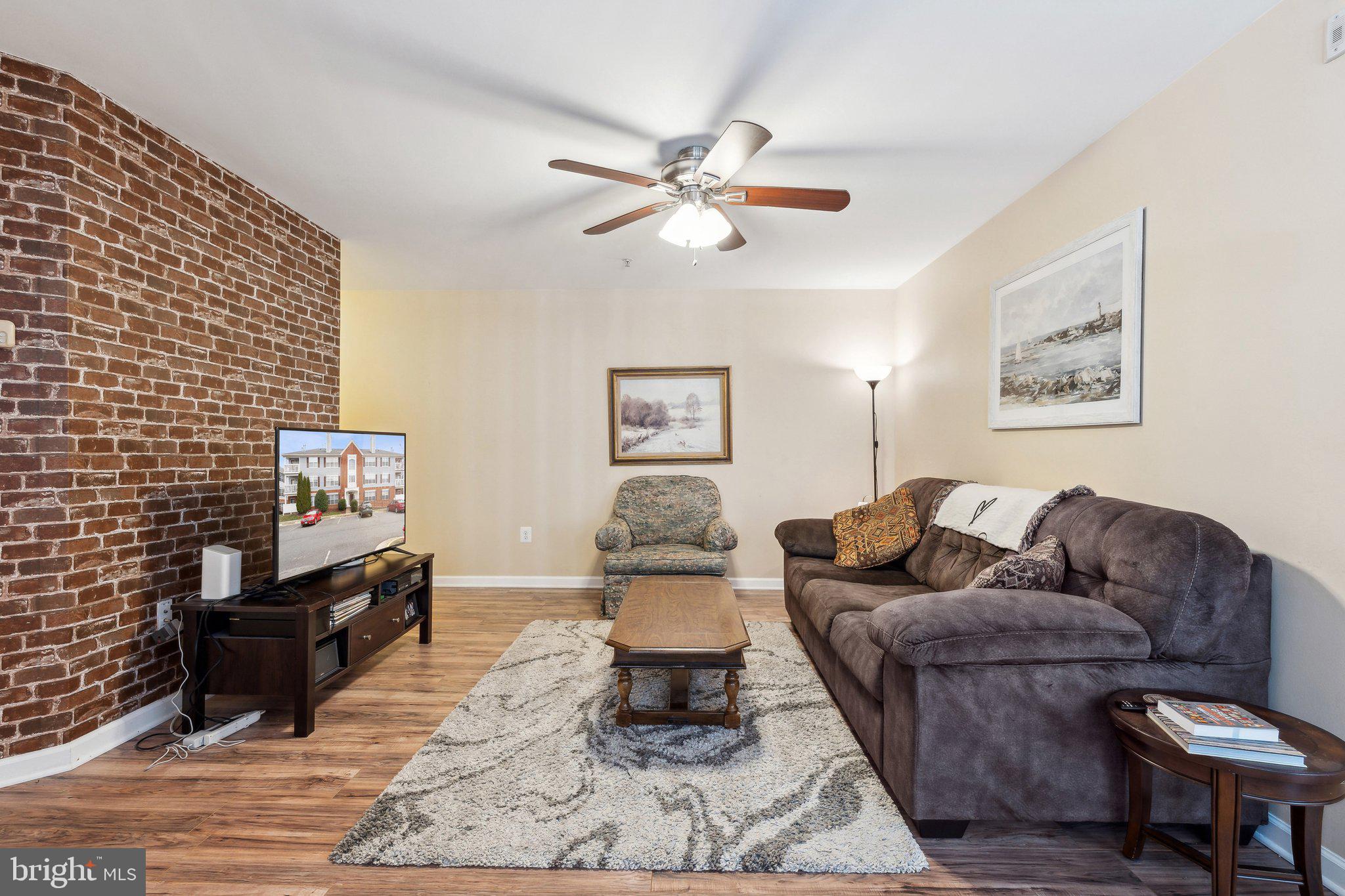 LEESBURG GATEWAY II - Residential Lease