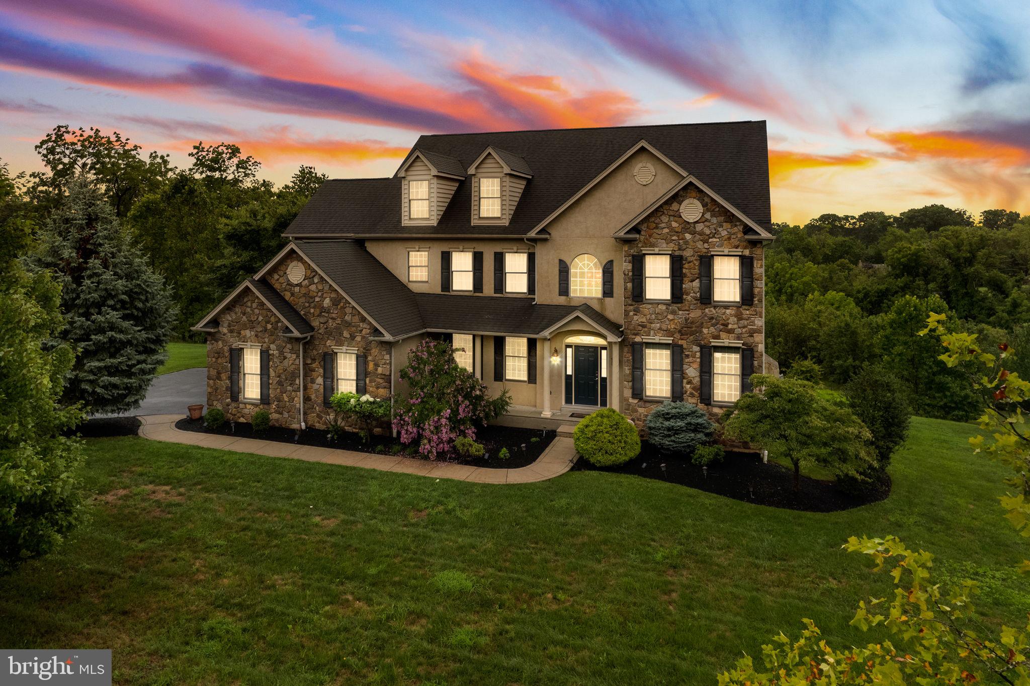 THE STABLES - Residential