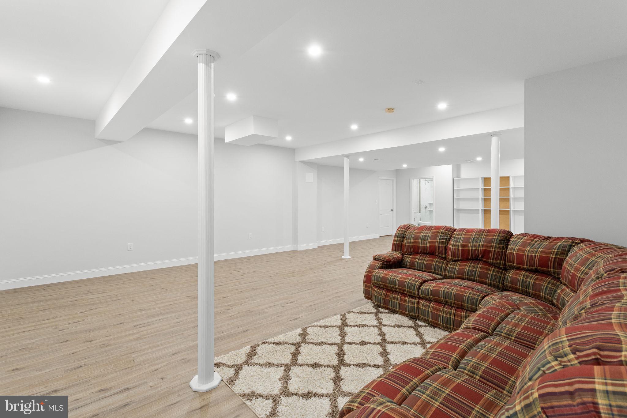 THE STABLES - Residential