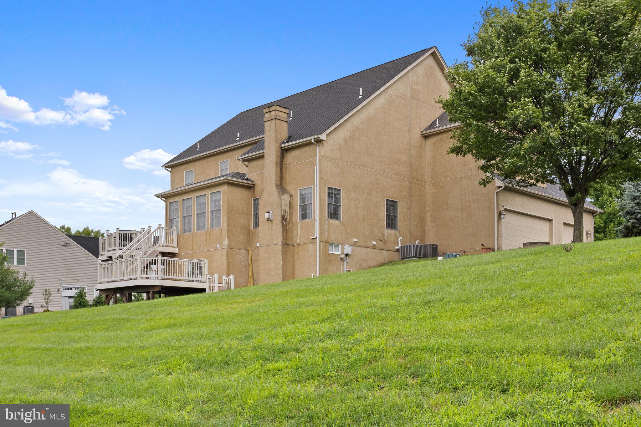 THE STABLES - Residential