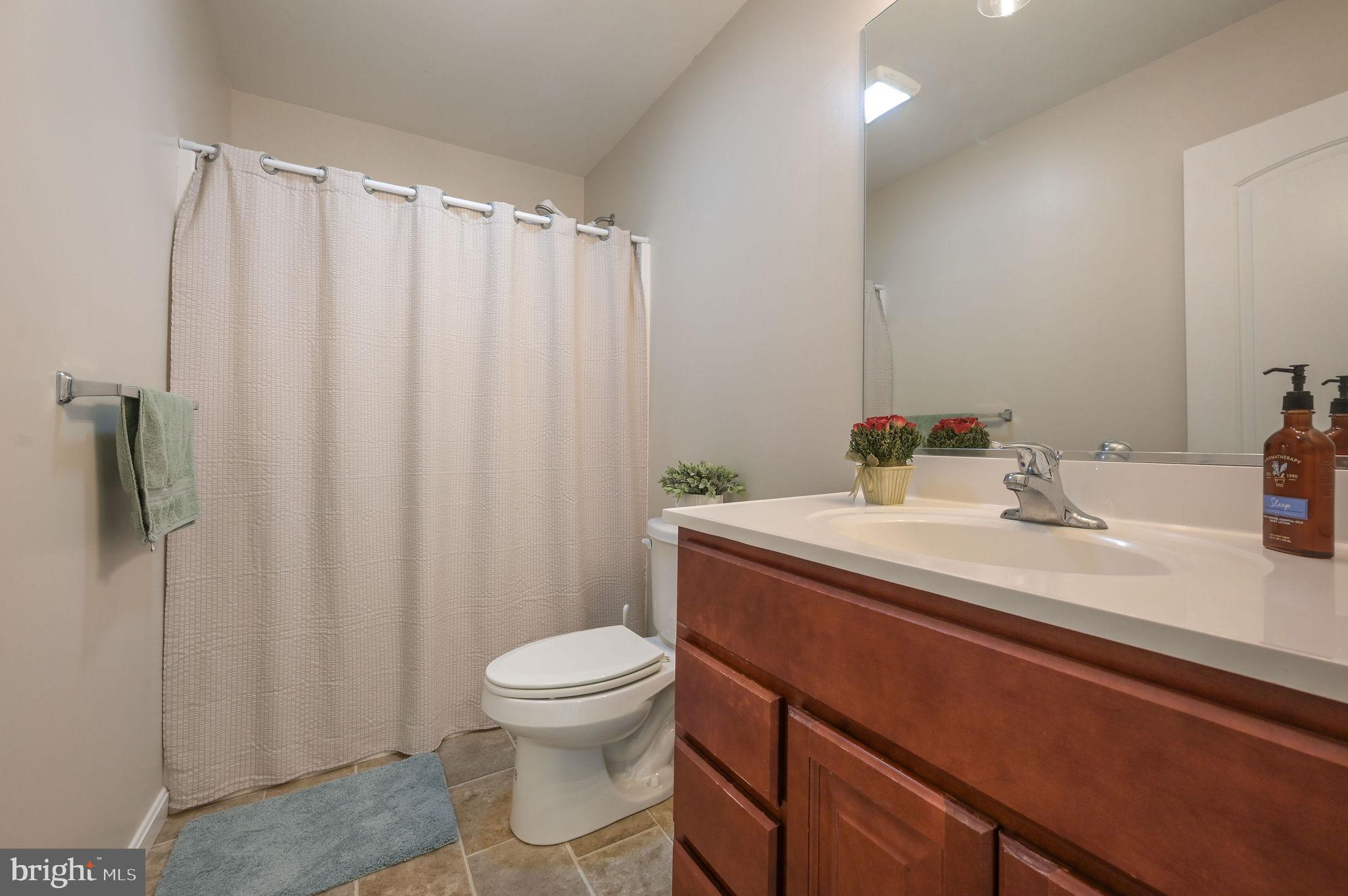 HUNTERS RUN - Residential