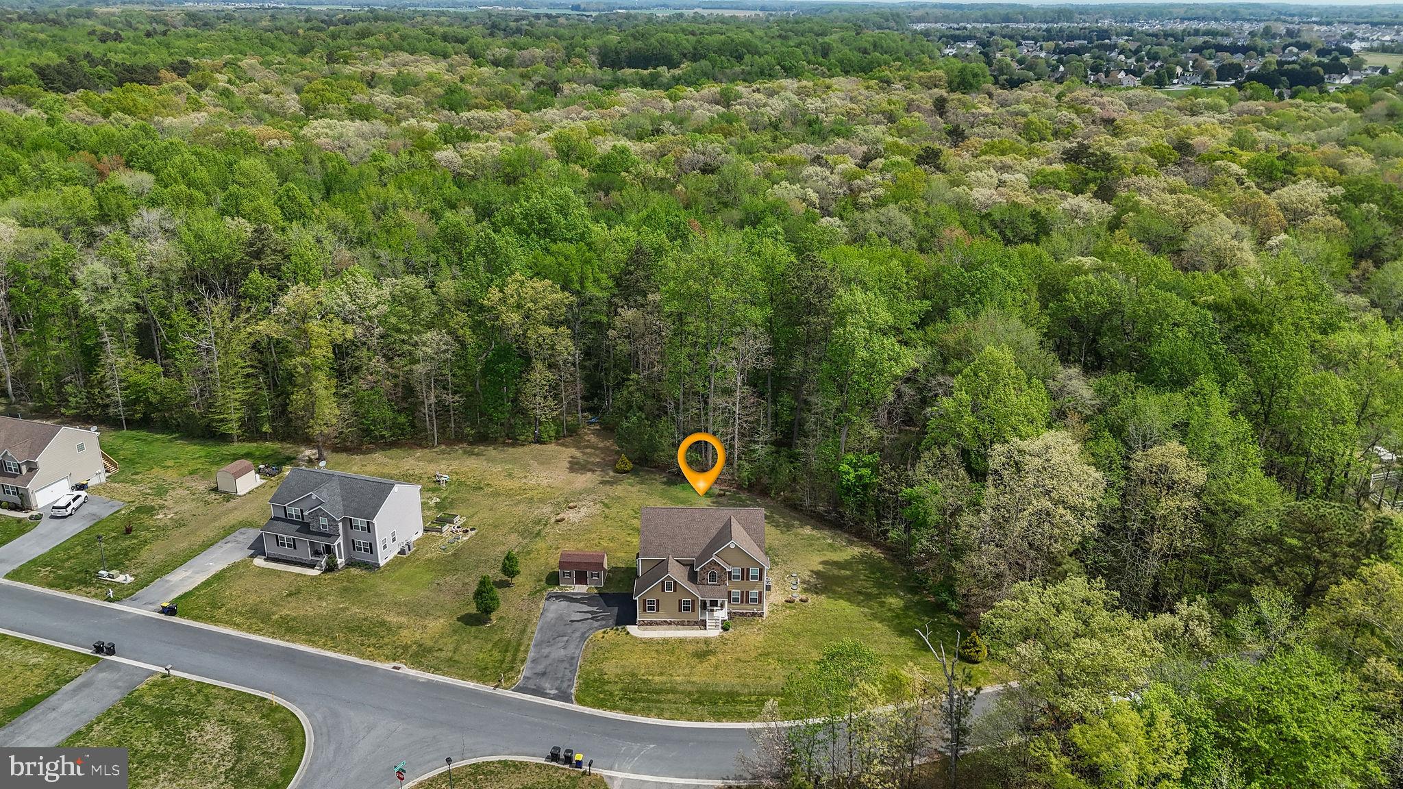 HUNTERS RUN - Residential