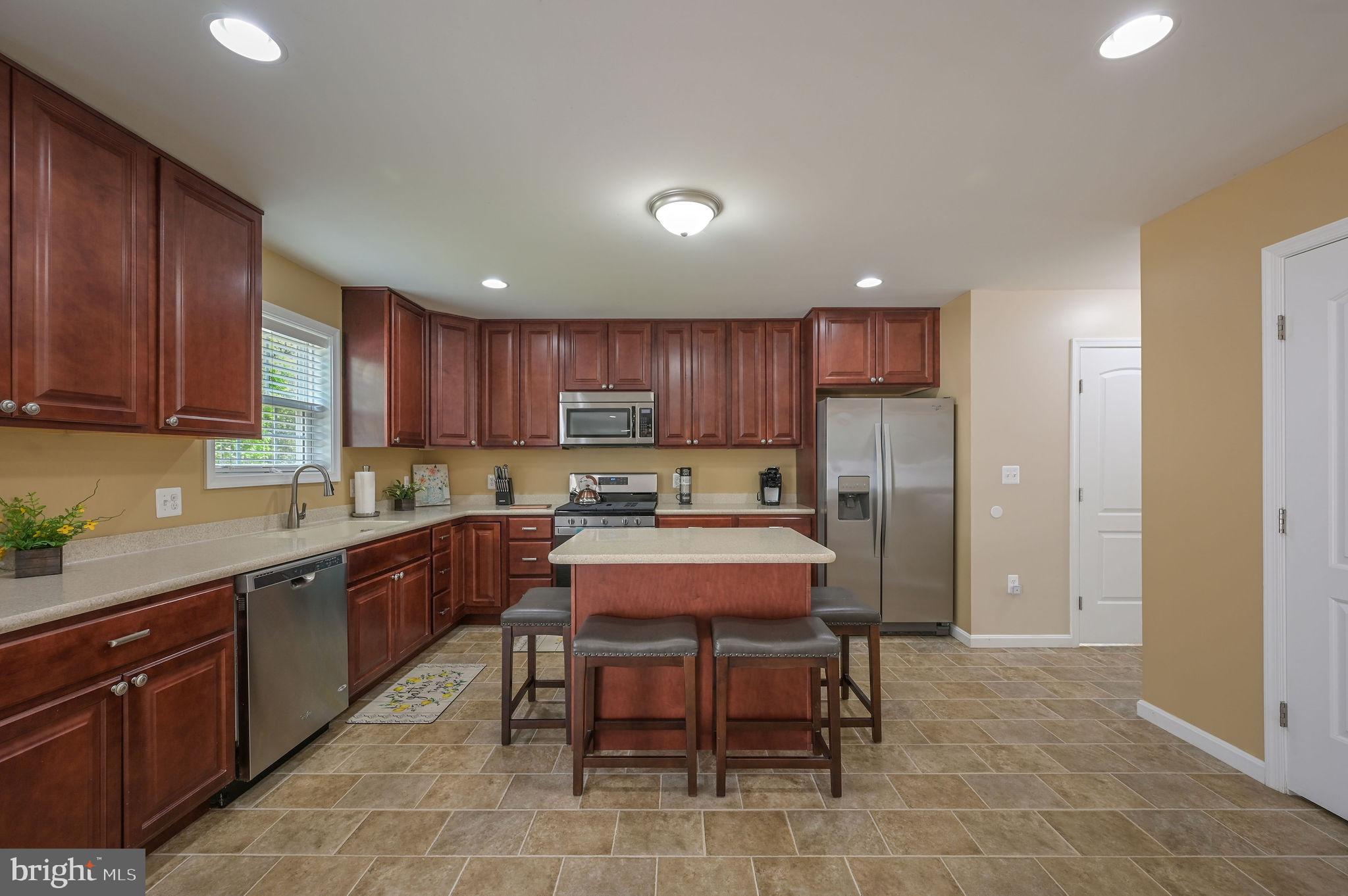 HUNTERS RUN - Residential