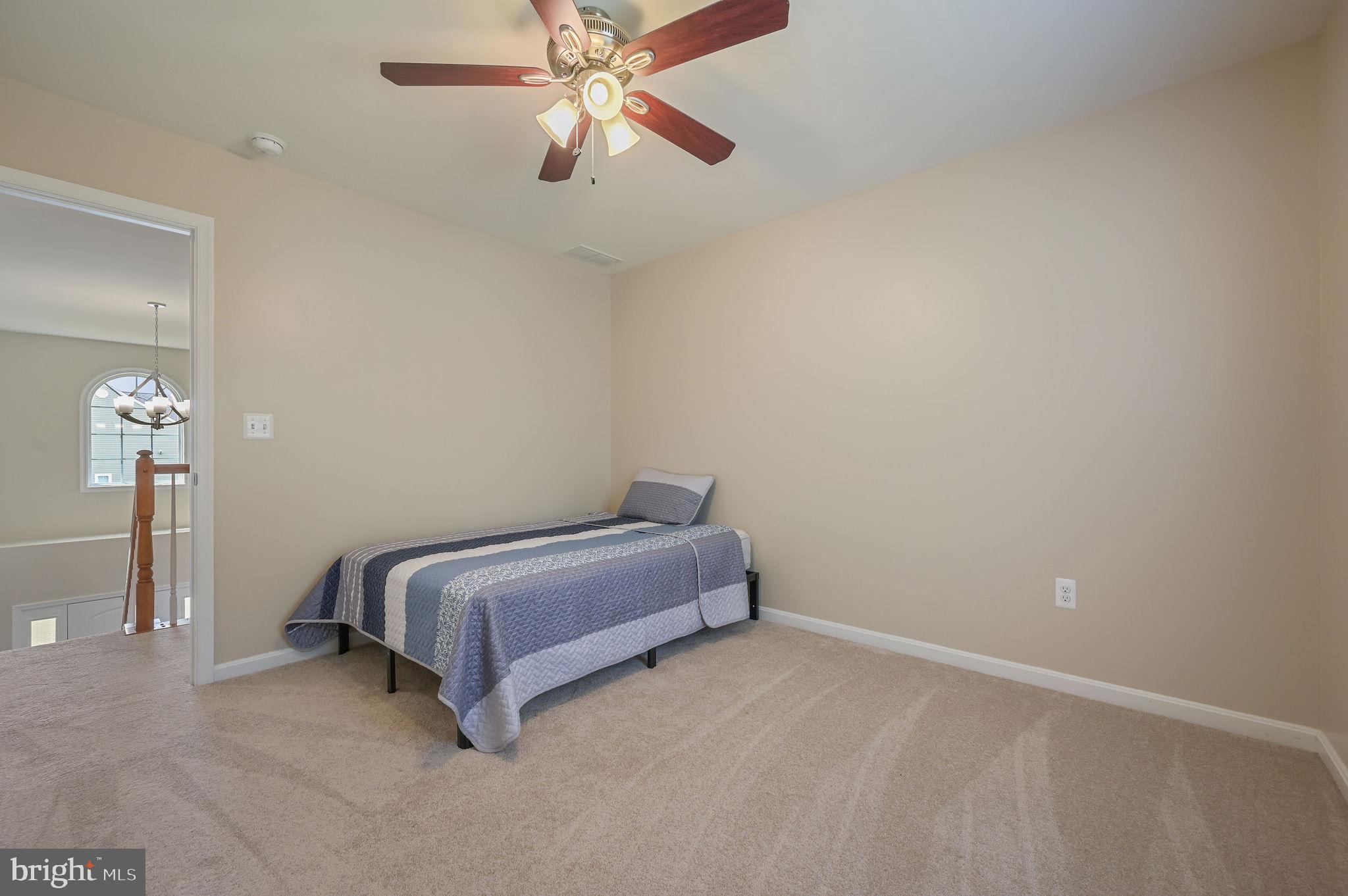HUNTERS RUN - Residential