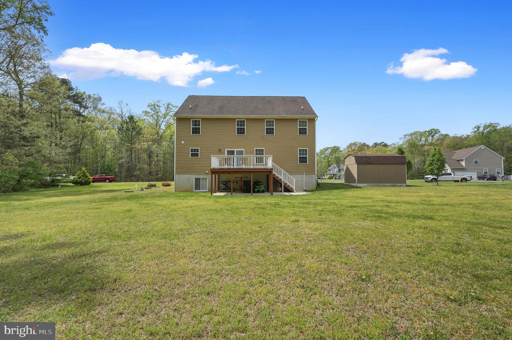 HUNTERS RUN - Residential