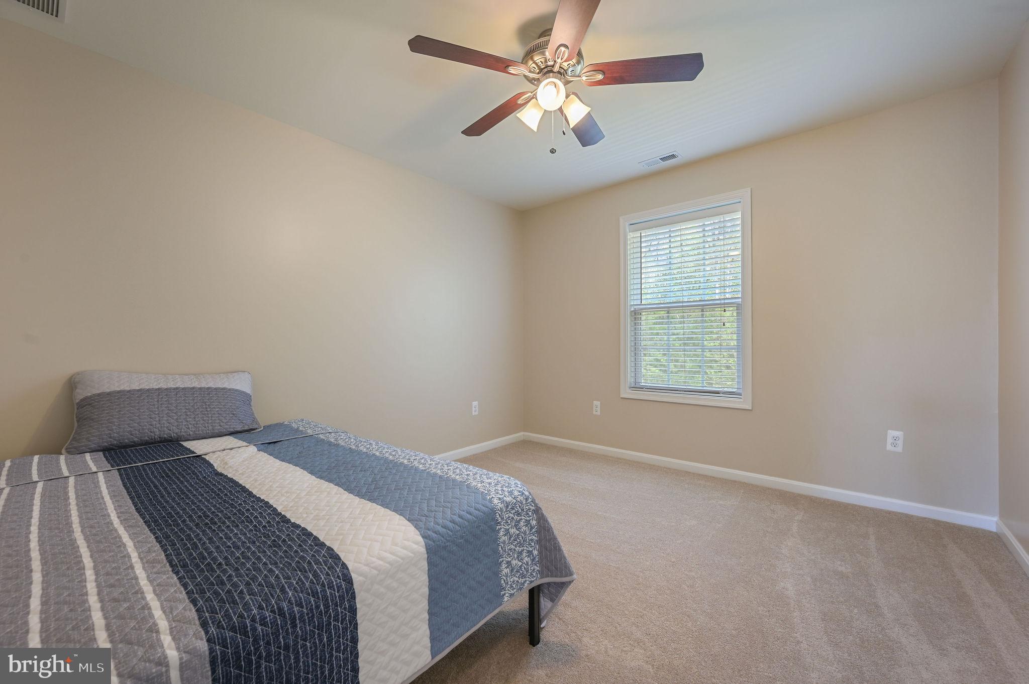 HUNTERS RUN - Residential