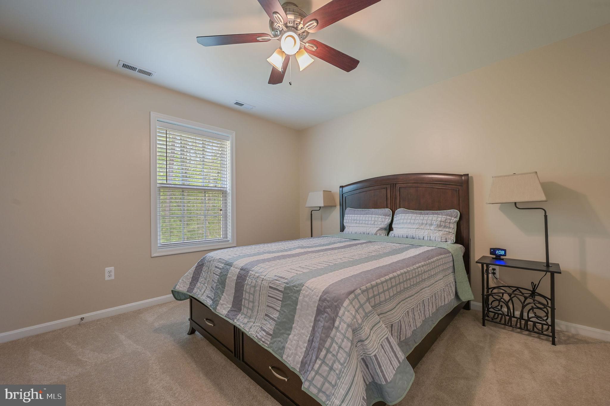HUNTERS RUN - Residential