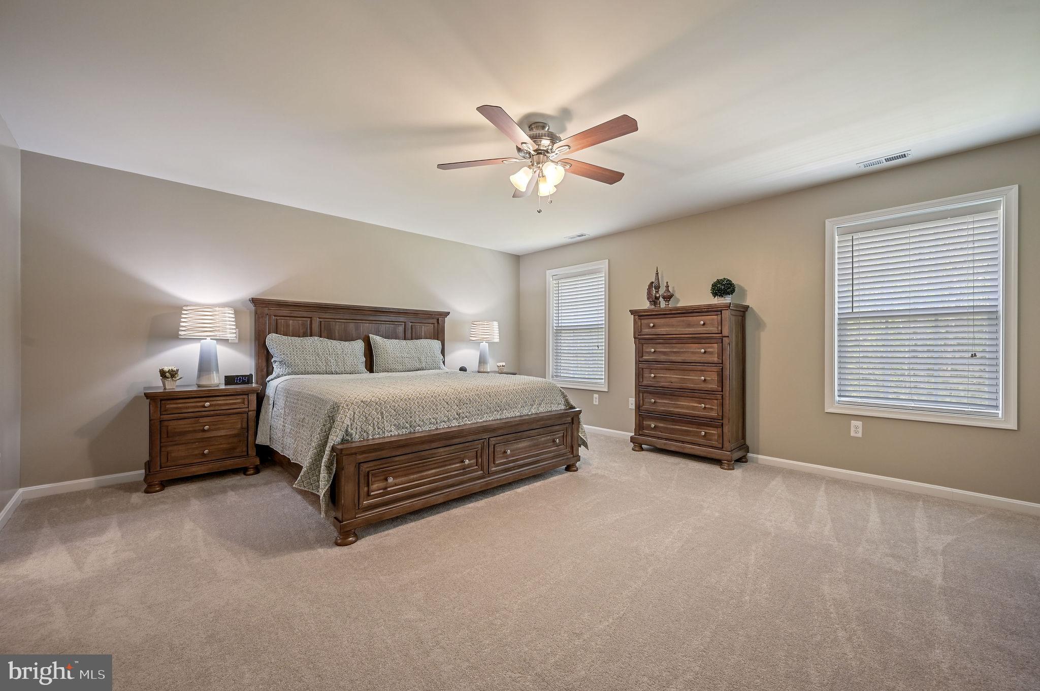 HUNTERS RUN - Residential