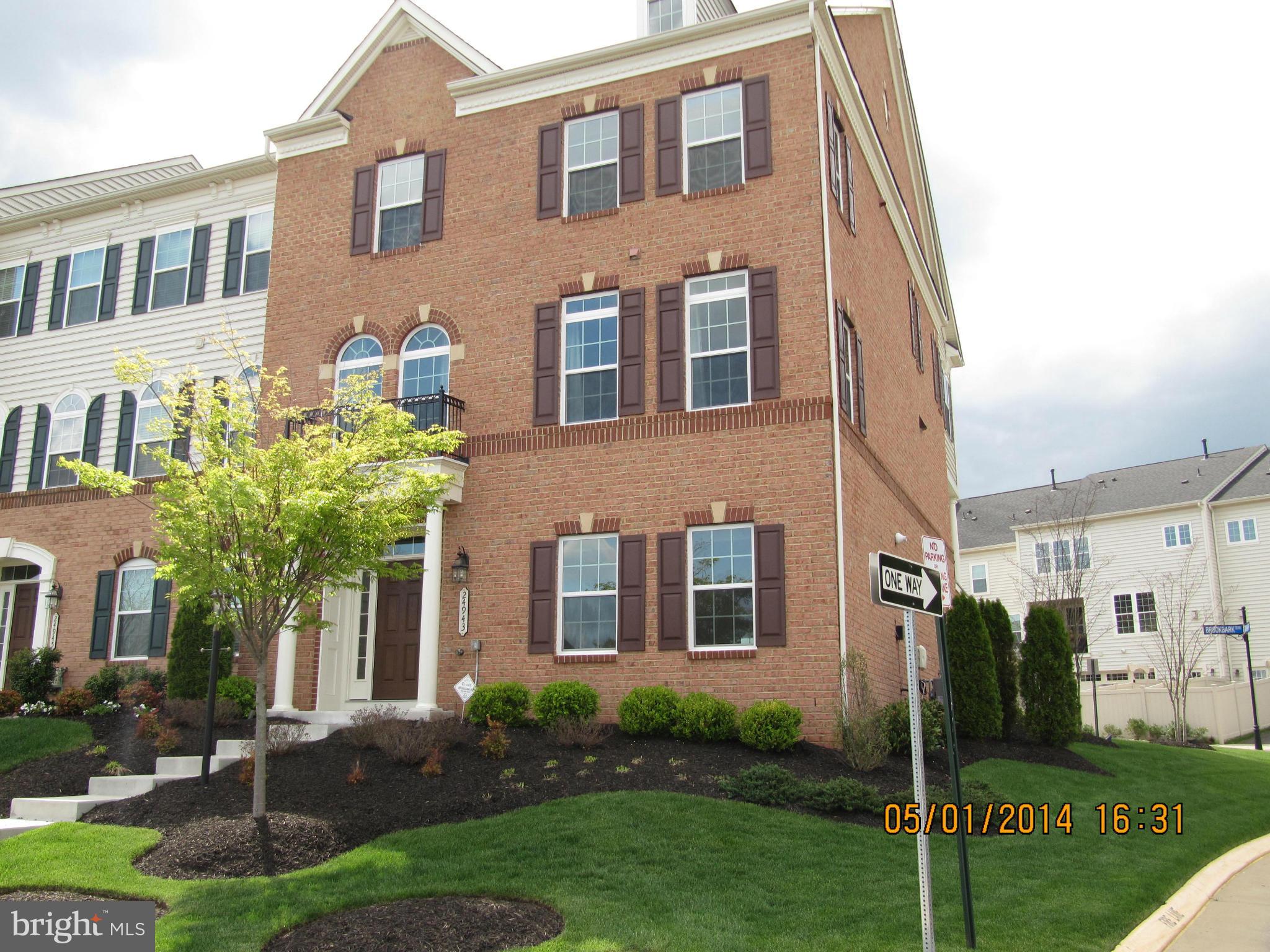 AVONLEA - Residential Lease