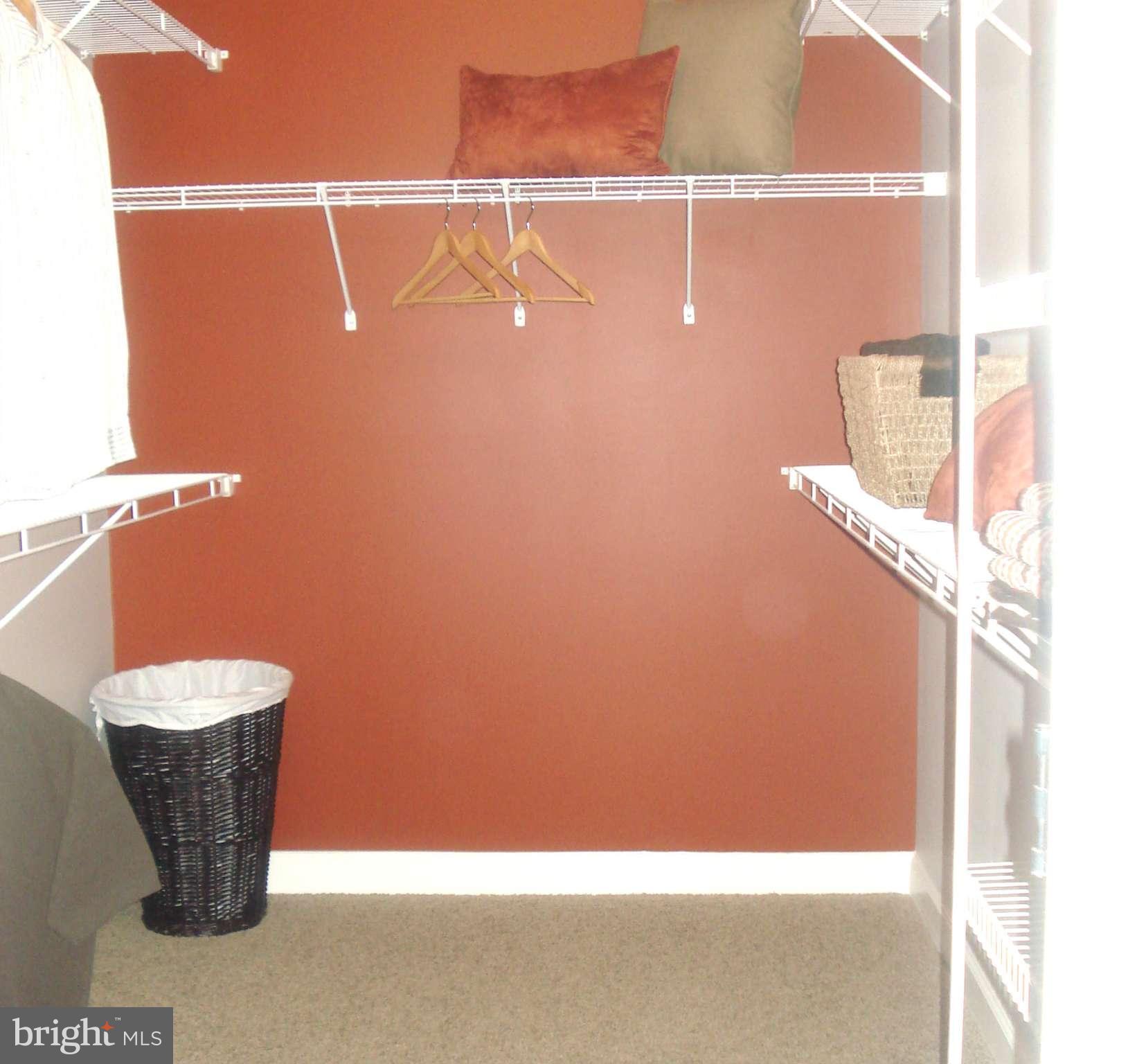 AVONLEA - Residential Lease