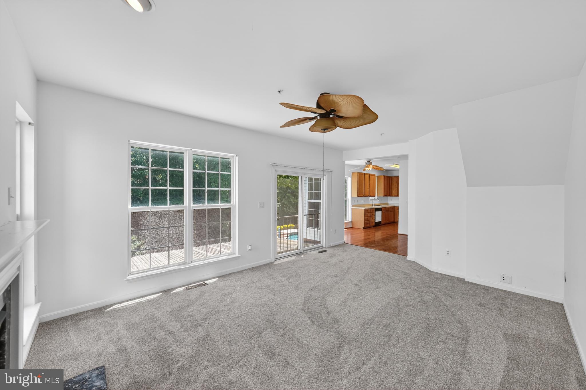 9200 FOX PARK ROAD
