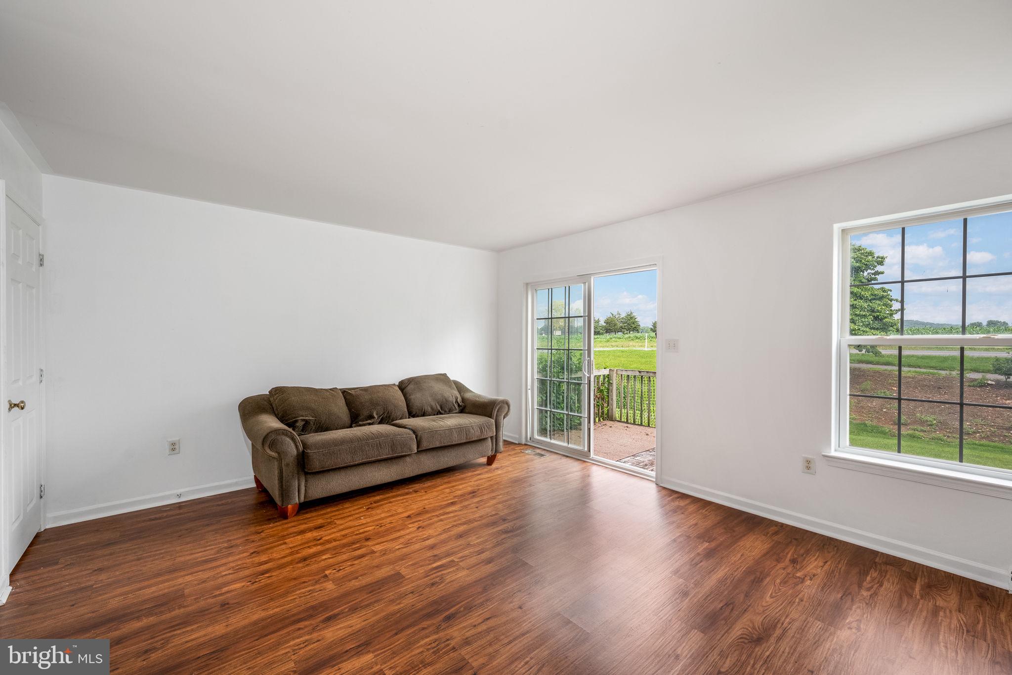 PEBBLE CREEK - Residential