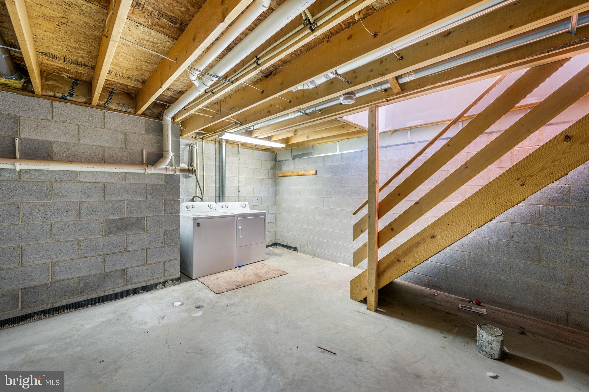 PEBBLE CREEK - Residential