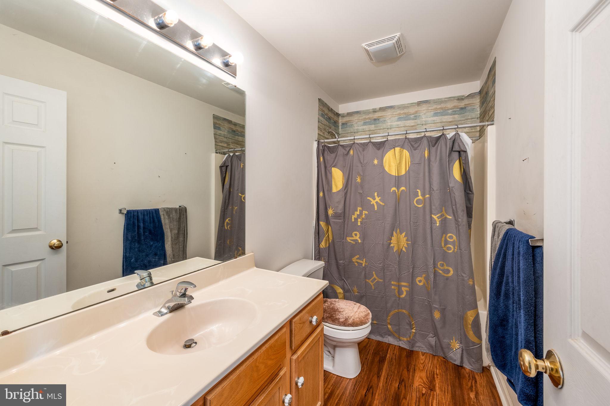 PEBBLE CREEK - Residential