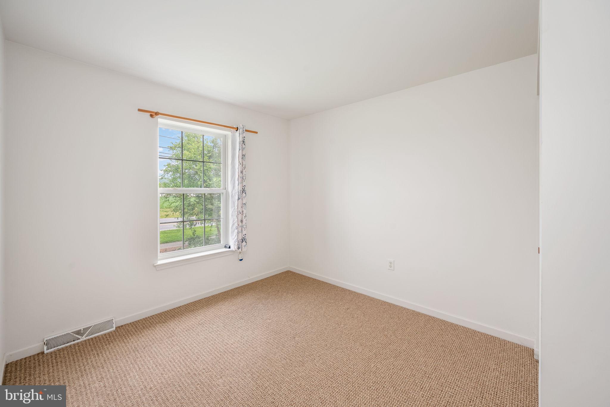 PEBBLE CREEK - Residential