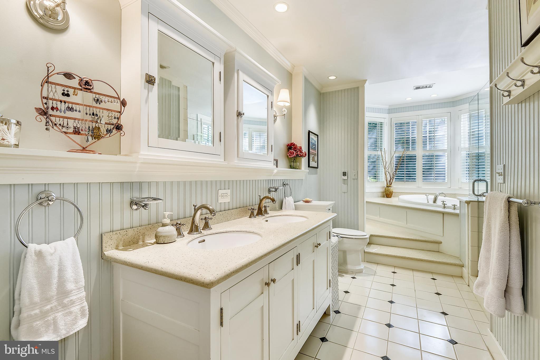 EASTPORT - Residential