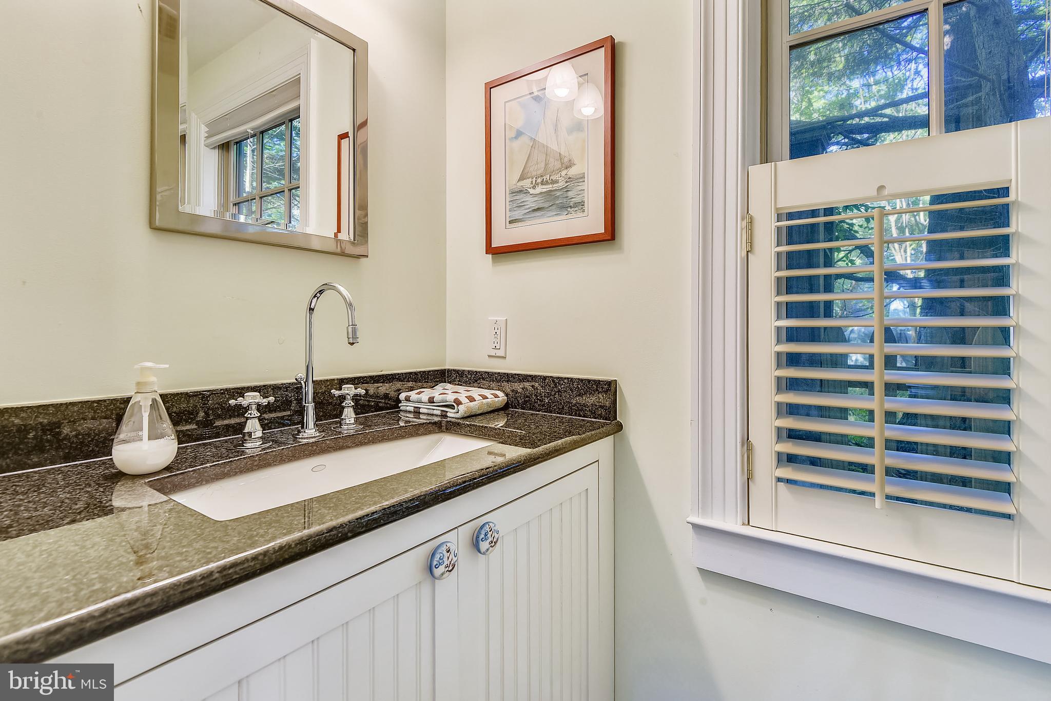 EASTPORT - Residential