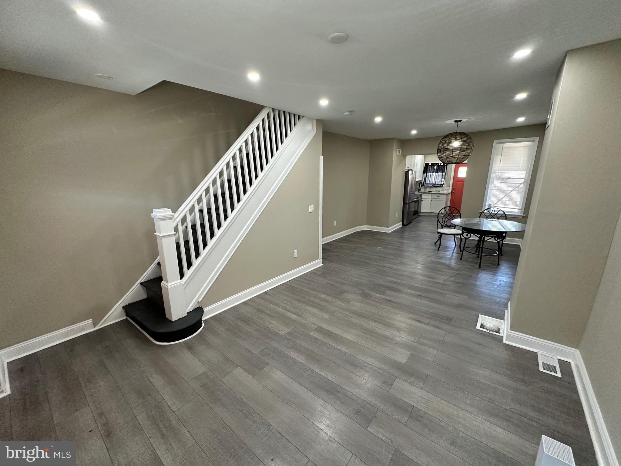 MILTON-MONTFORD - Residential Lease