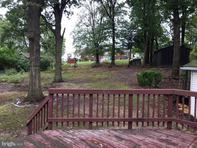 LIVINGSTON OAKS - Residential