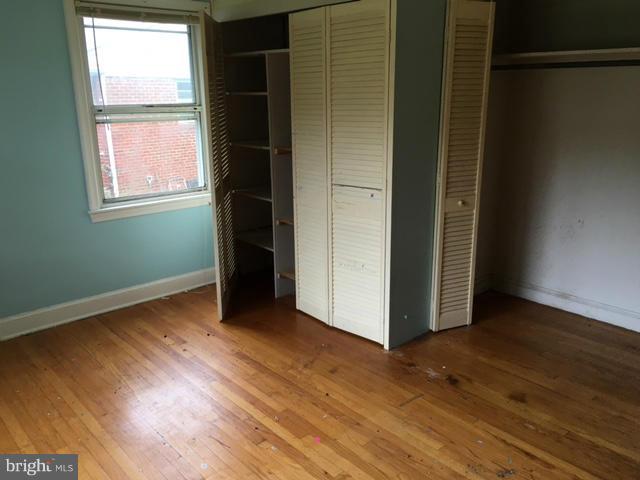 LIVINGSTON OAKS - Residential