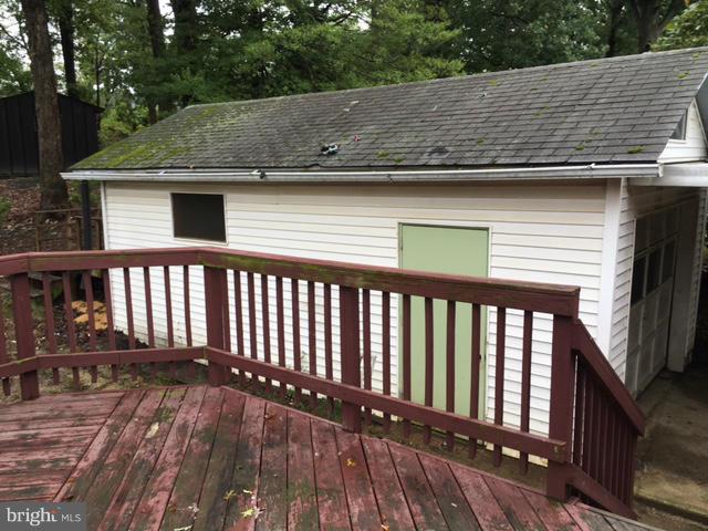 LIVINGSTON OAKS - Residential