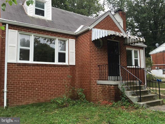 LIVINGSTON OAKS - Residential