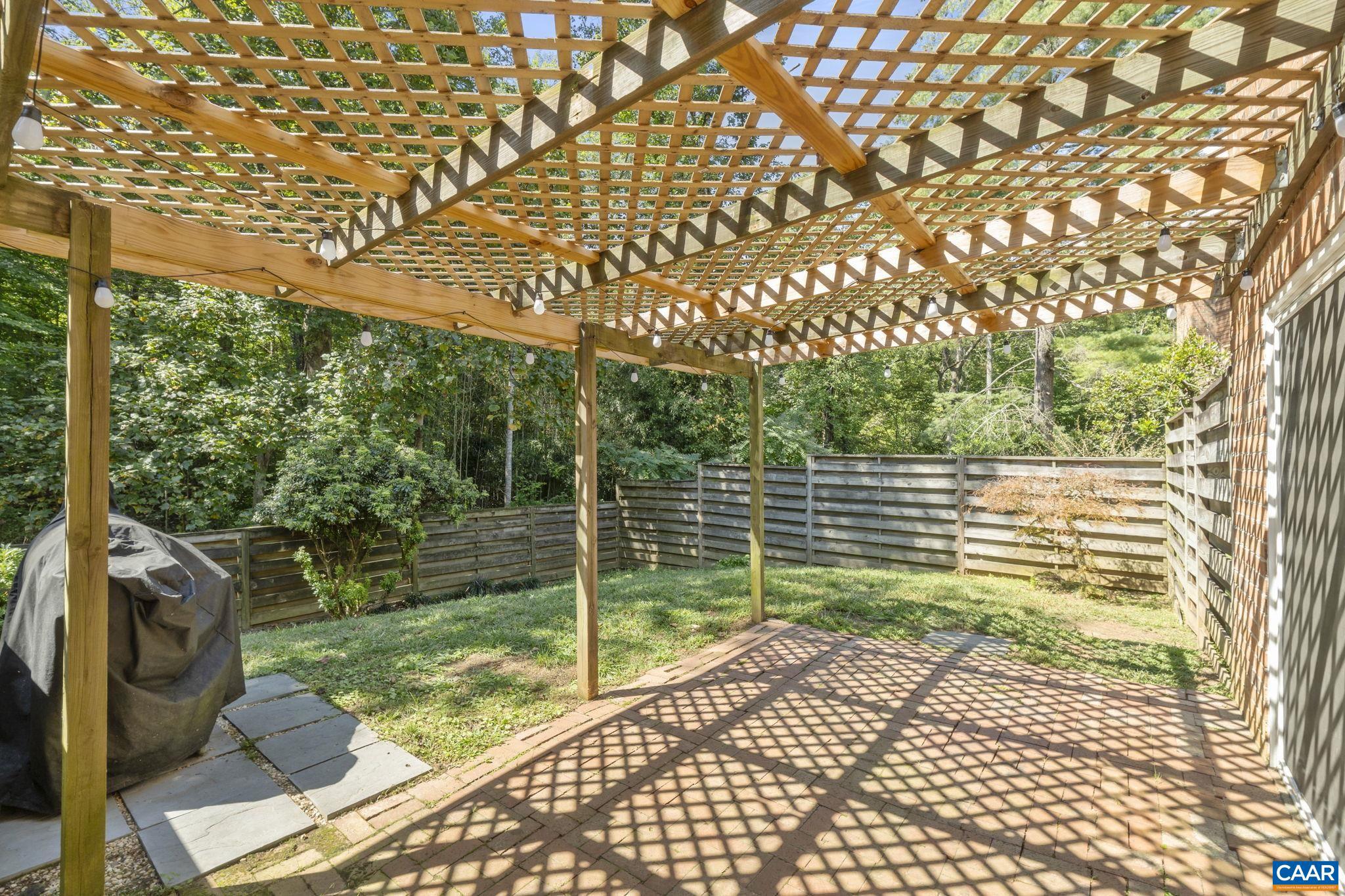 GEORGETOWN GREEN - Residential