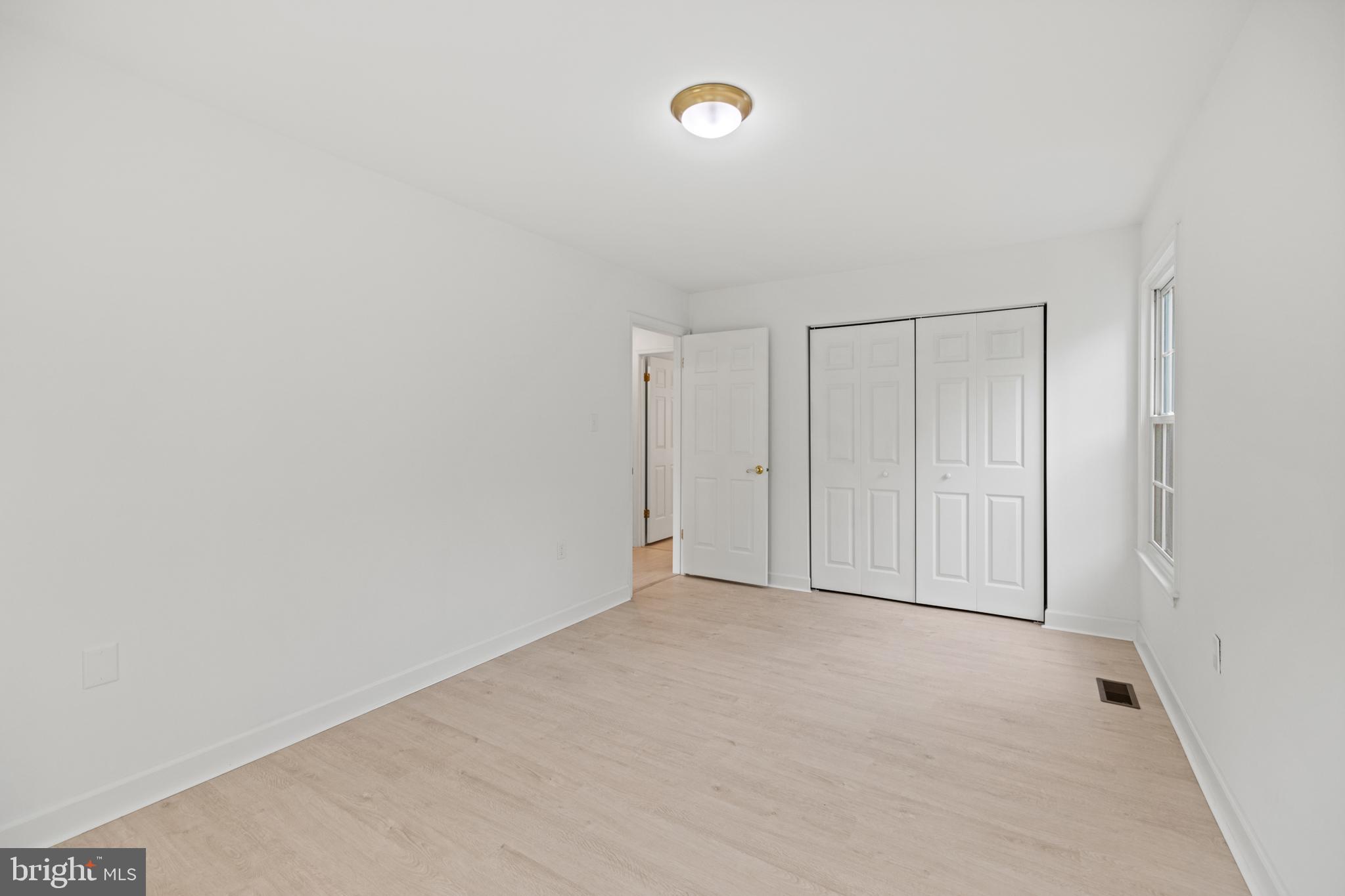 HUNTERS TRACE - Residential