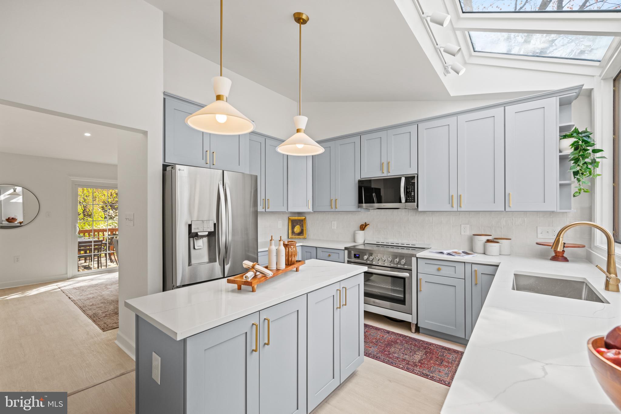 HUNTERS TRACE - Residential