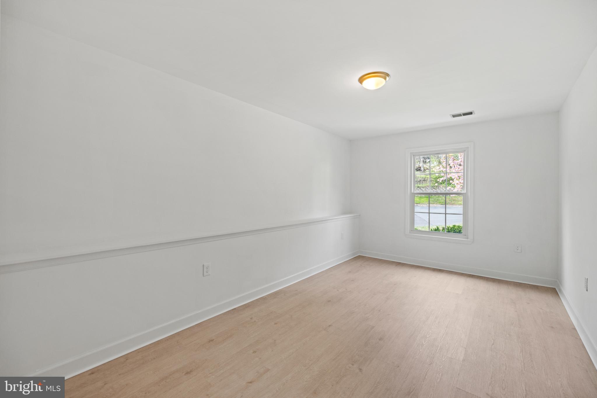 HUNTERS TRACE - Residential