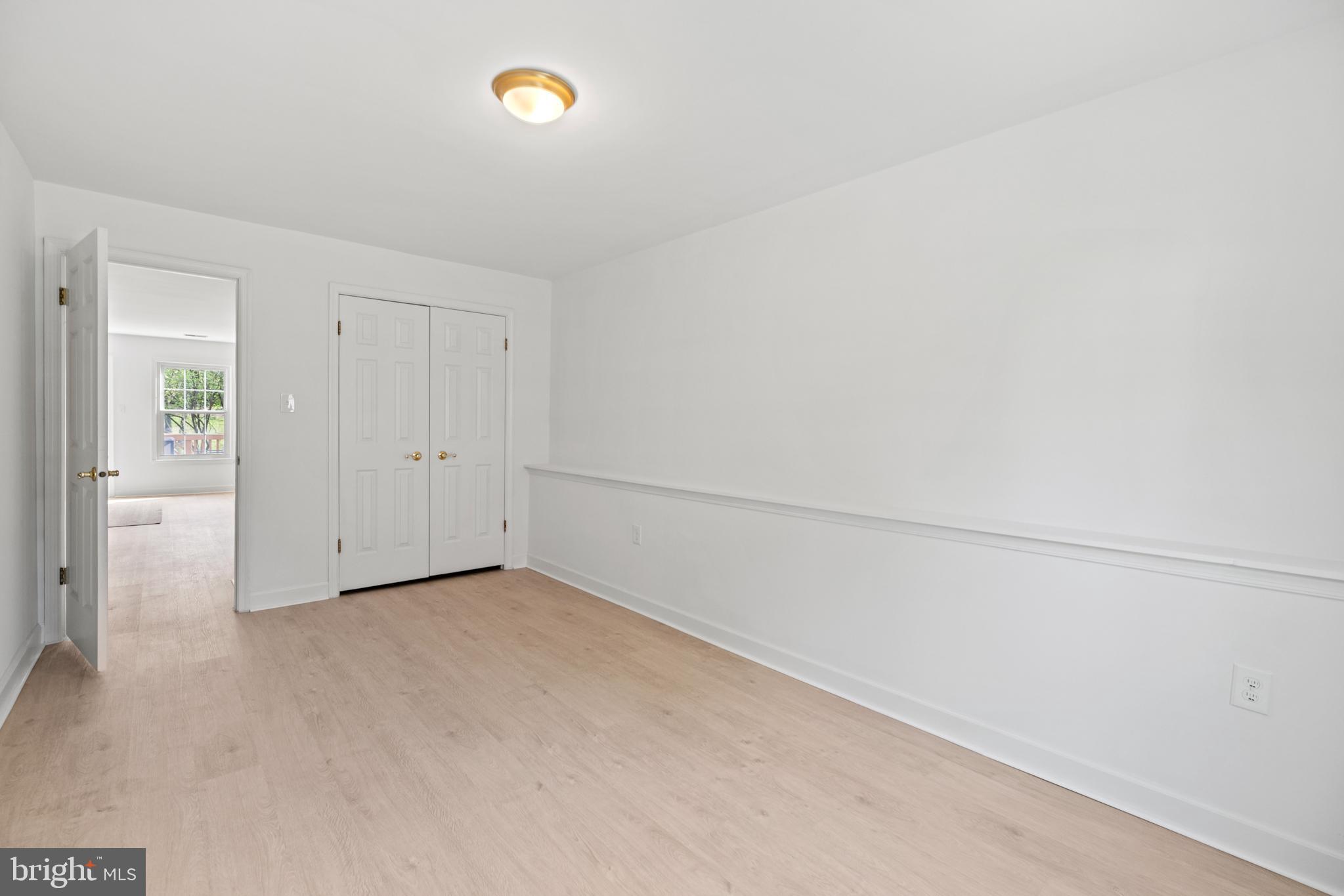 HUNTERS TRACE - Residential