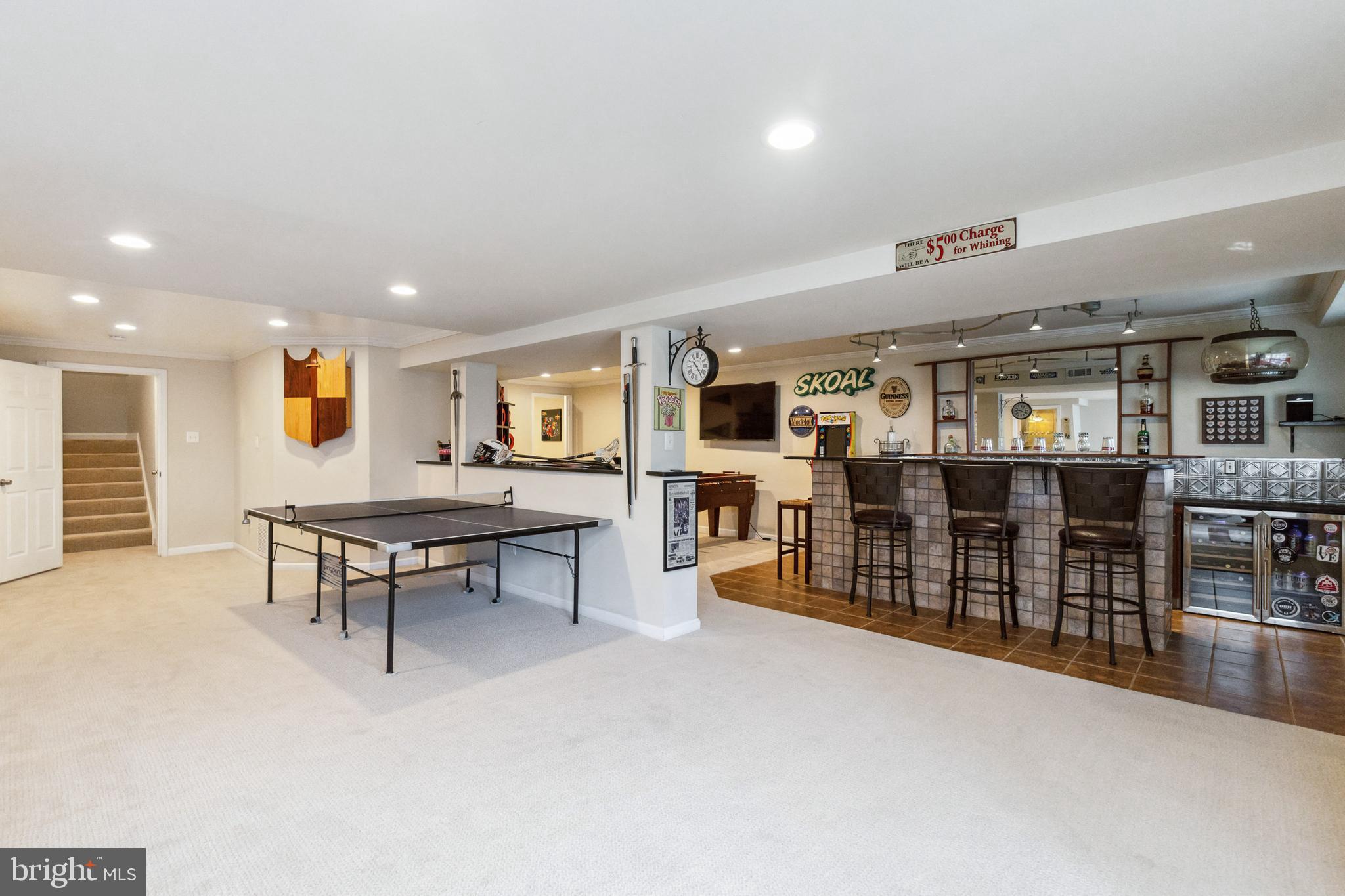 ASHBURN MEWS - Residential