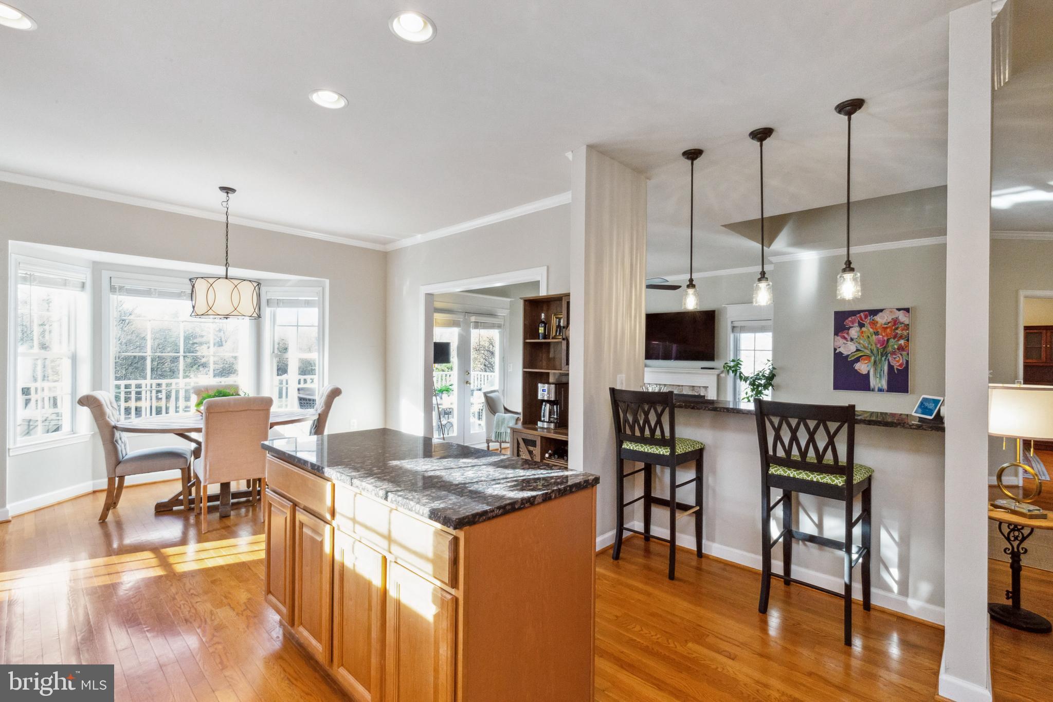 ASHBURN MEWS - Residential