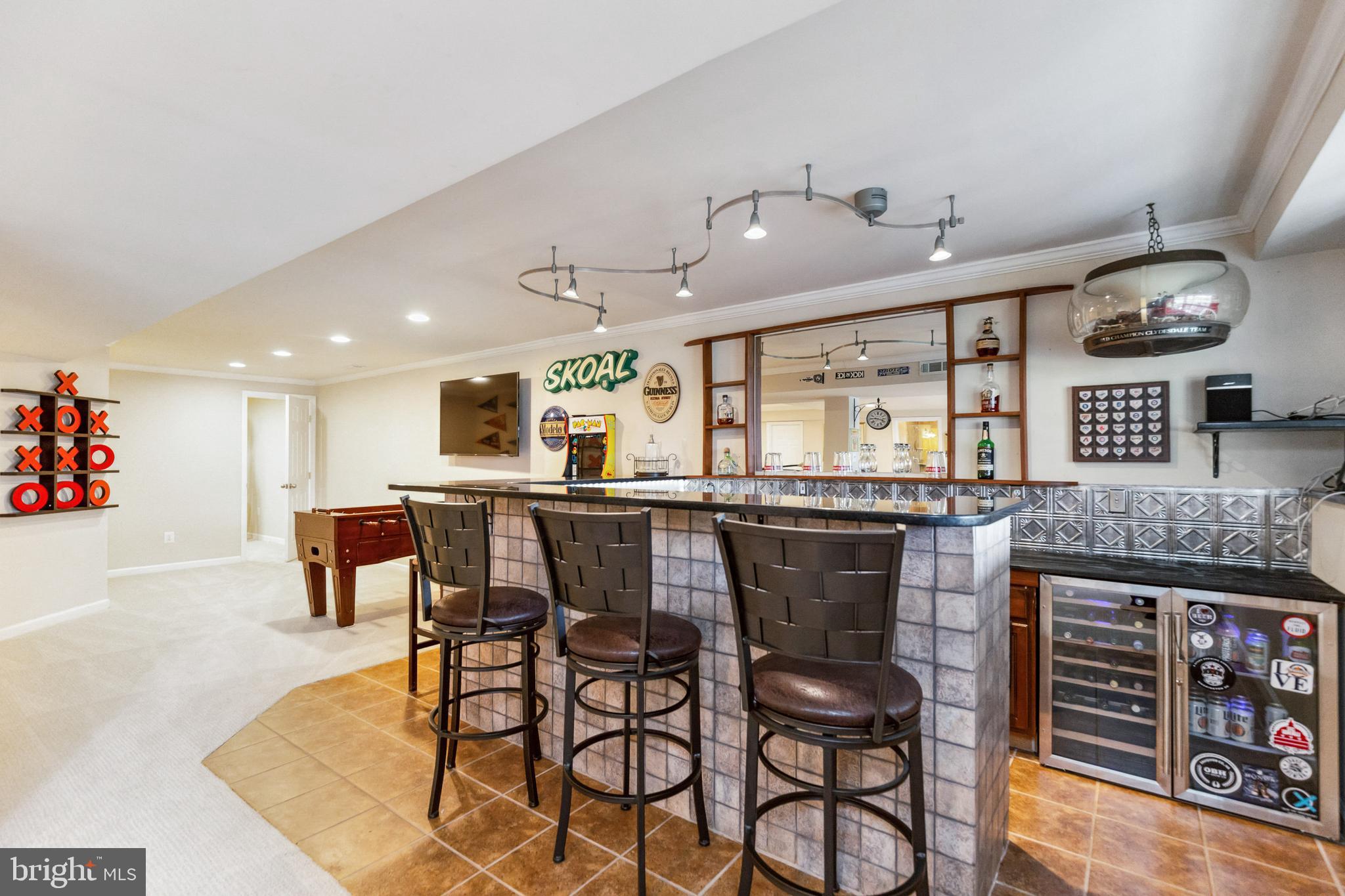 ASHBURN MEWS - Residential