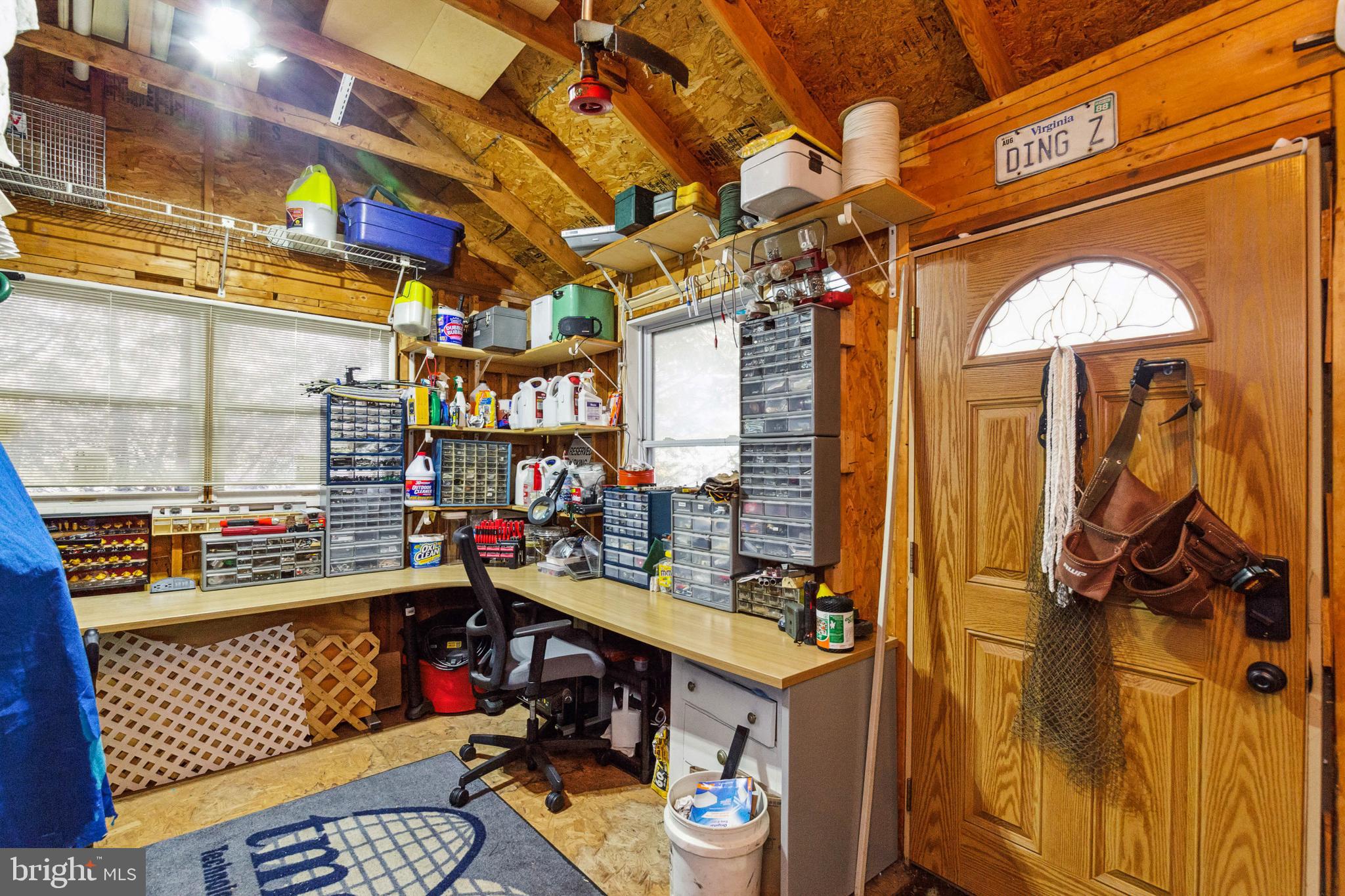 ASHBURN MEWS - Residential