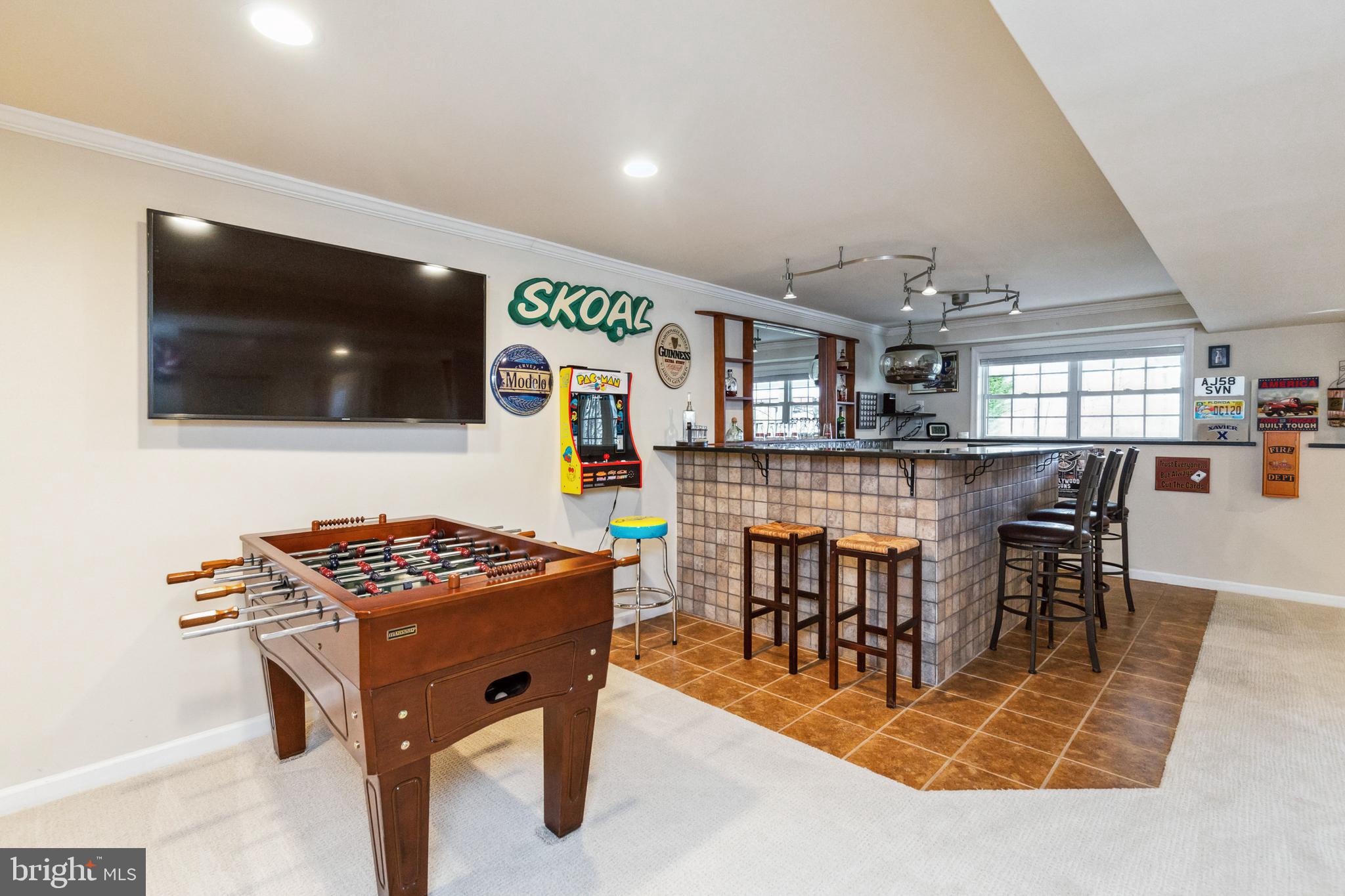 ASHBURN MEWS - Residential