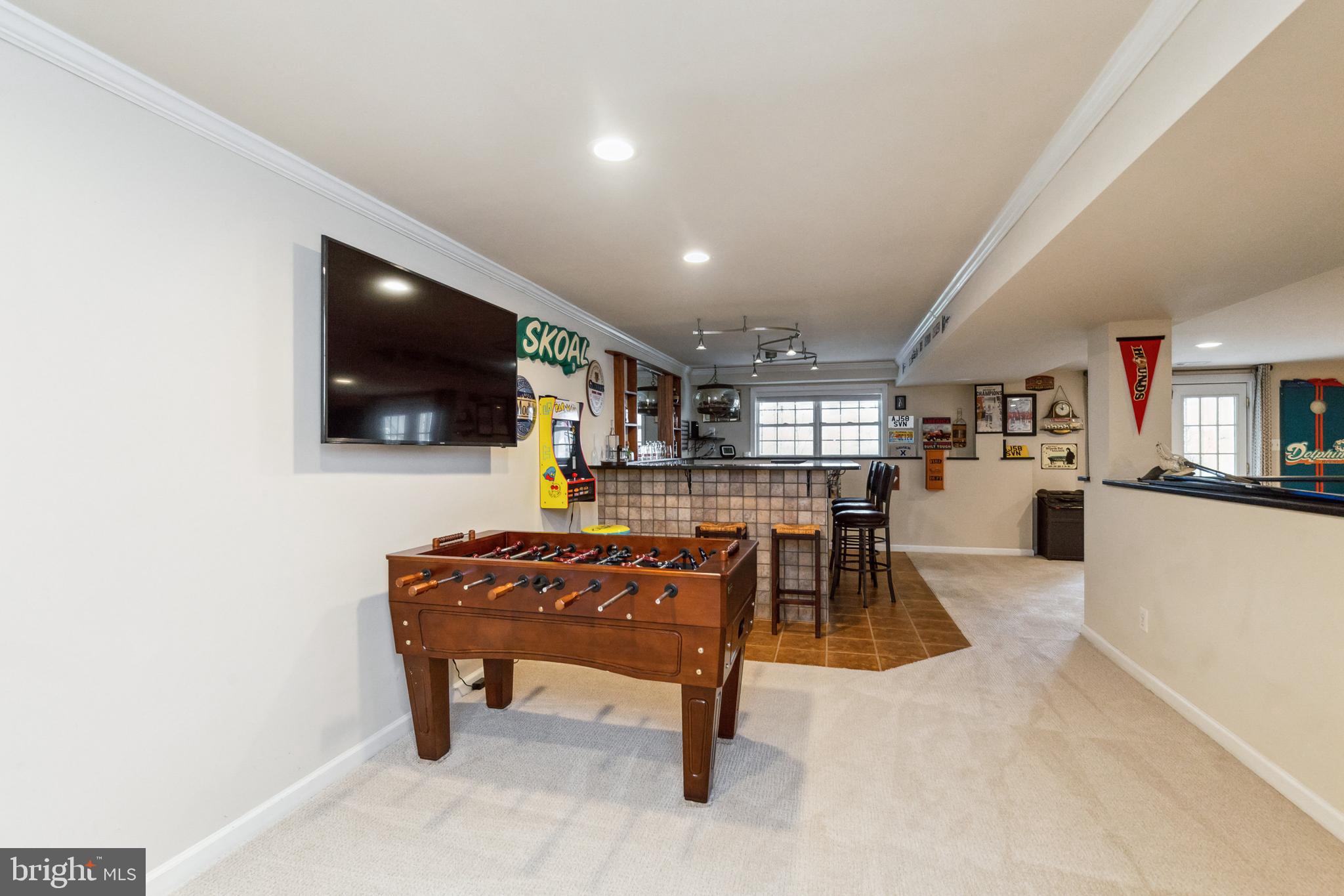 ASHBURN MEWS - Residential